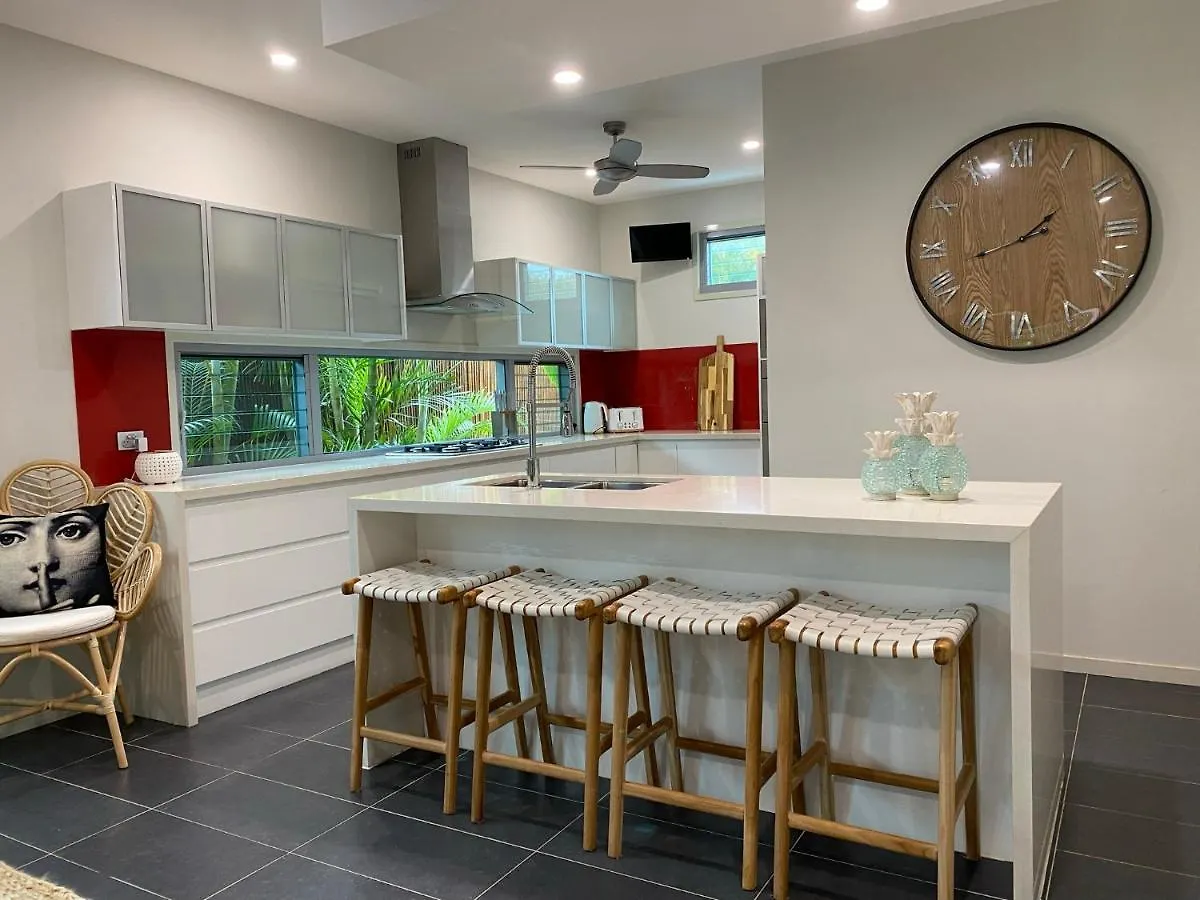 Holiday home The Palm - Beachside Home With Heated Pool, Cinema & Games Room Mudjimba Australia