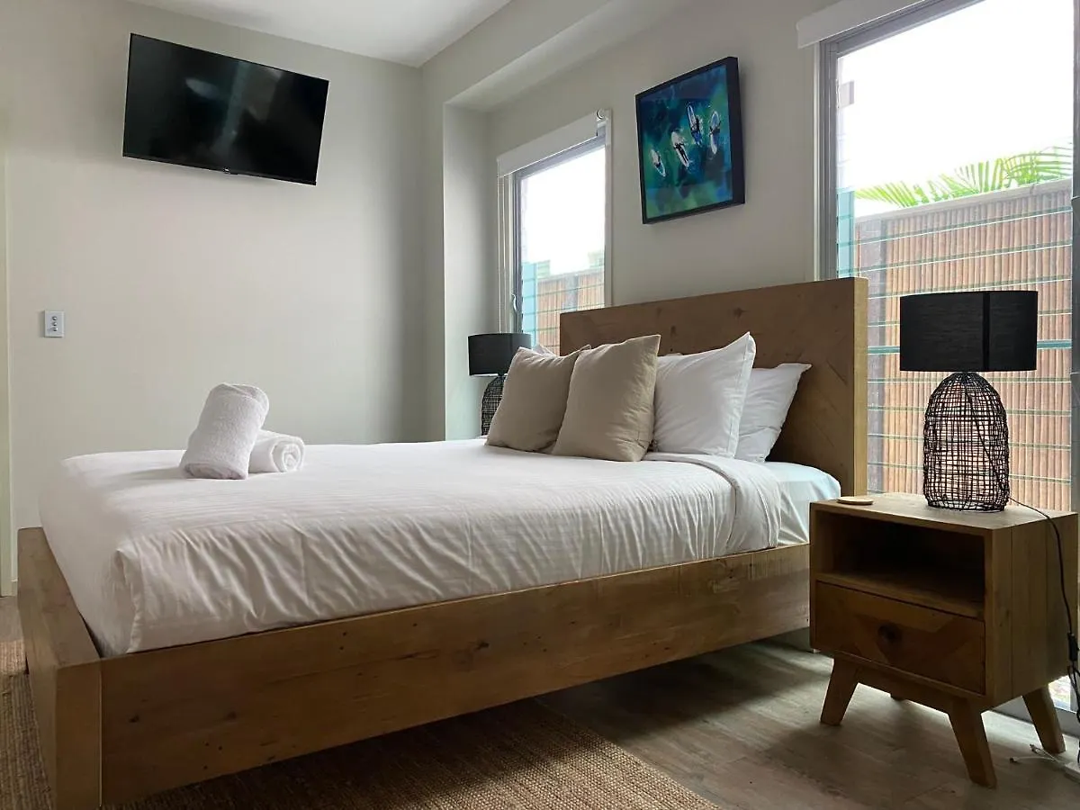 Holiday home The Palm - Beachside Home With Heated Pool, Cinema & Games Room Mudjimba